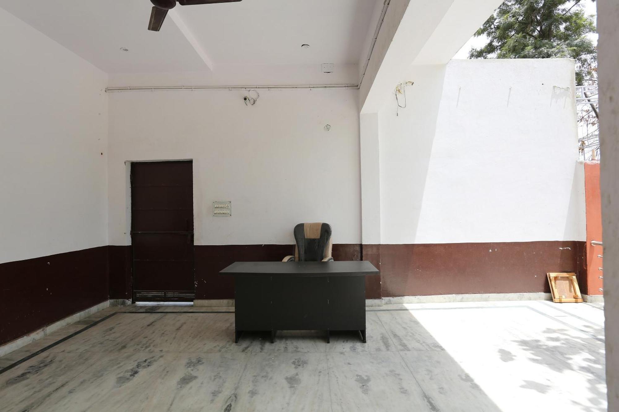Hotel SPOT ON 43494 Angel Garden Alīgarh Exterior foto